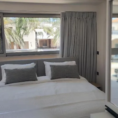 Summertime Signature Apartment Agia Marina (Crete)