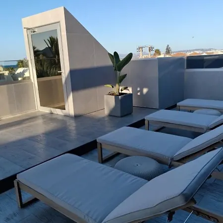 Summertime Signature Apartment